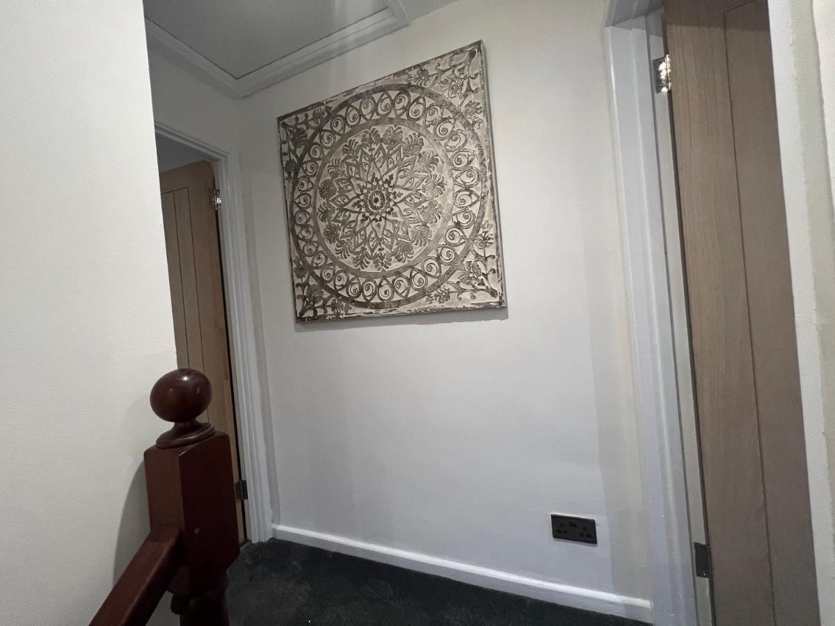 House Sleeps 8. 2Bedrooms & Sofa Beds In Sitting Room Μπαθ Εξωτερικό φωτογραφία