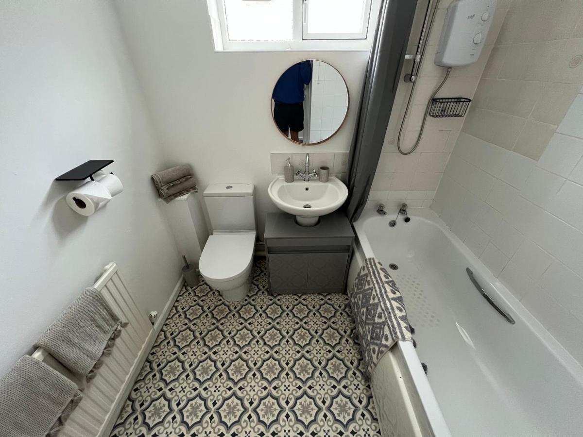 House Sleeps 8. 2Bedrooms & Sofa Beds In Sitting Room Μπαθ Εξωτερικό φωτογραφία
